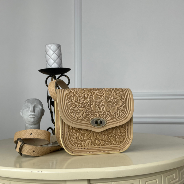 Small Ivory Leather Bag,